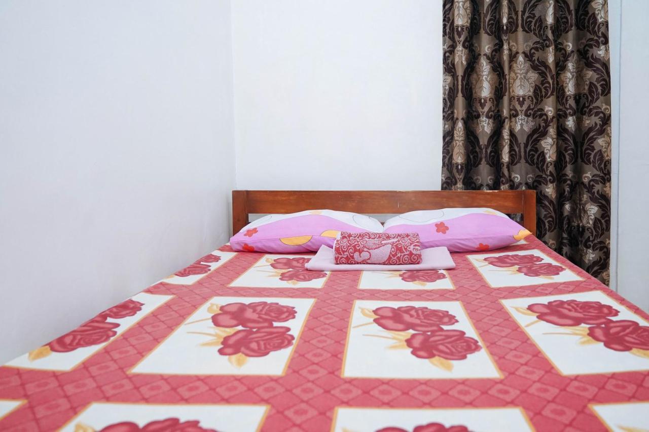 C Star Travellers Inn Oslob Extérieur photo